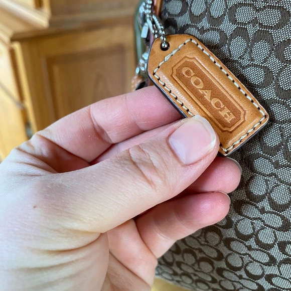 Authentic COACH Signature Canvas/Leather Beige/Brown Large Pouch/Clutch - Picture 4 of 6